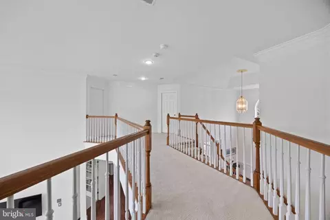 Entry Way - 401 Calloway Ct, Ashton, MD 20861 photo 5 of 6