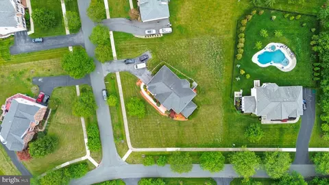 View/Area - 401 Calloway Ct, Ashton, MD 20861 photo 4 of 8