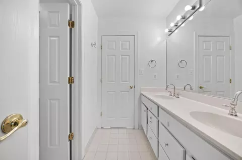 Bath - 401 Calloway Ct, Ashton, MD 20861 photo 11 of 13