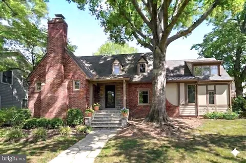 7605 Maple Ave, Chevy Chase, MD 20815