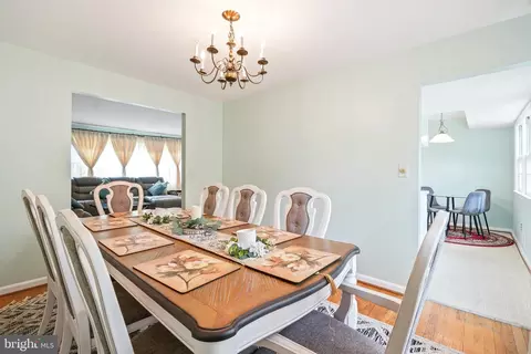 Dining - 12131 David Dr, Silver Spring, MD 20904 photo 2 of 3