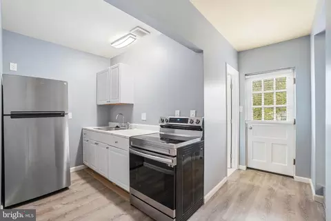 Entry Way - 12131 David Dr, Silver Spring, MD 20904 photo 5 of 5