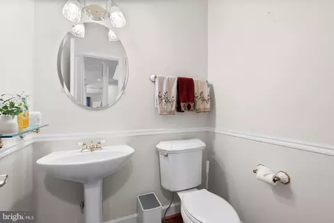 Bath - 15425 Conrad Spring Rd, Boyds, MD 20841 photo 1 of 6