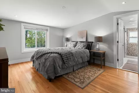 Bedroom - 513 Gilmoure Dr, Silver Spring, MD 20901 photo 5 of 10