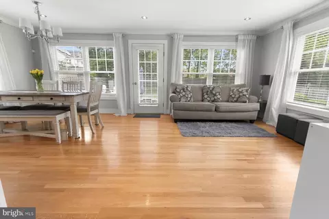 Living - 513 Gilmoure Dr, Silver Spring, MD 20901 photo 1 of 3