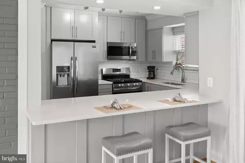 Kitchen - 513 Gilmoure Dr, Silver Spring, MD 20901 photo 5 of 5