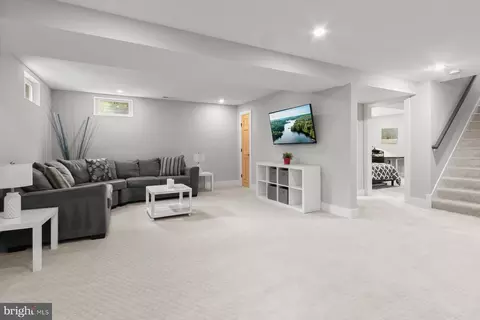 Living - 513 Gilmoure Dr, Silver Spring, MD 20901 photo 2 of 3