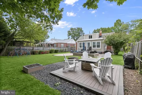 Exterior - 513 Gilmoure Dr, Silver Spring, MD 20901 photo 12 of 12
