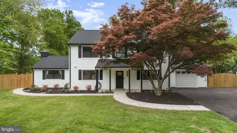 3709 King William Dr, Olney, MD 20832