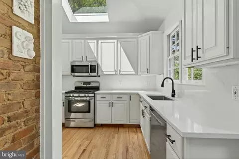 Kitchen - 1102 Edgevale Rd, Silver Spring, MD 20910 photo 3 of 5