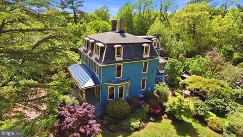 Exterior - 1102 Edgevale Rd, Silver Spring, MD 20910 photo 2 of 23