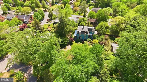 View/Area - 1102 Edgevale Rd, Silver Spring, MD 20910 photo 2 of 2
