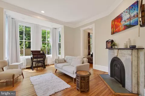 Living - 1102 Edgevale Rd, Silver Spring, MD 20910 photo 1 of 5