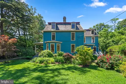 Exterior - 1102 Edgevale Rd, Silver Spring, MD 20910 photo 5 of 23