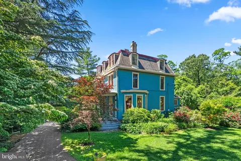 Exterior - 1102 Edgevale Rd, Silver Spring, MD 20910 photo 6 of 23