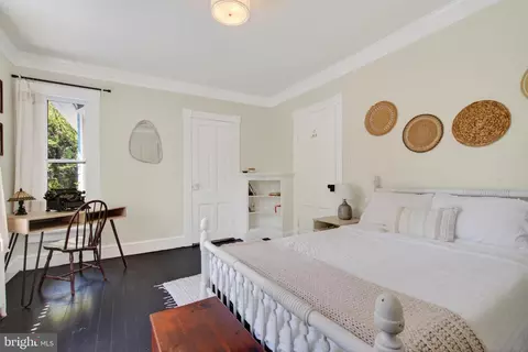 Bedroom - 1102 Edgevale Rd, Silver Spring, MD 20910 photo 1 of 9
