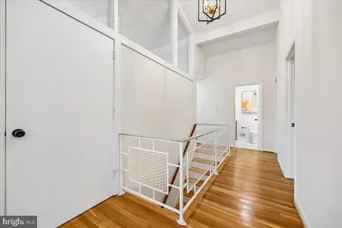 Entry Way - 1105 Lamberton Dr, Silver Spring, MD 20902 photo 2 of 4