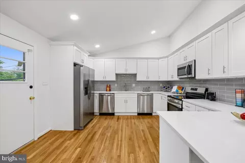 Kitchen - 1105 Lamberton Dr, Silver Spring, MD 20902 photo 3 of 5