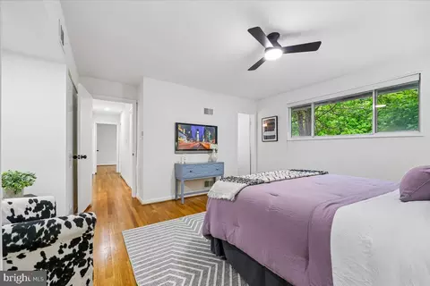 Bedroom - 1105 Lamberton Dr, Silver Spring, MD 20902 photo 2 of 5