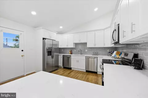 Kitchen - 1105 Lamberton Dr, Silver Spring, MD 20902 photo 5 of 5