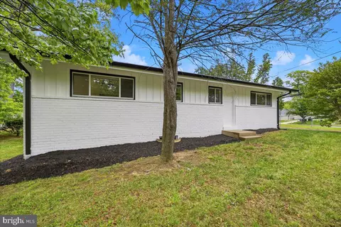 Exterior - 1105 Lamberton Dr, Silver Spring, MD 20902 photo 10 of 22