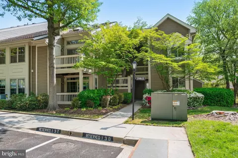 10842 Antigua Ter #203, Rockville, MD 20852