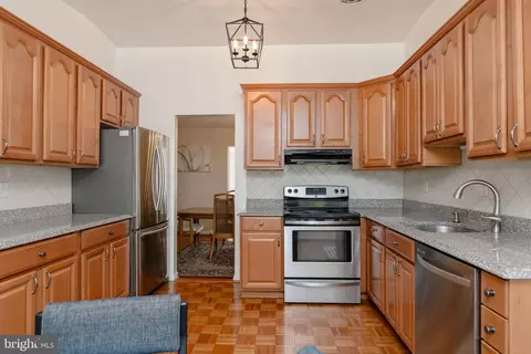 Kitchen - 13323 Foxhall Dr, Silver Spring, MD 20906 photo 2 of 4