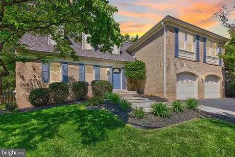 6 Galesville Ct, Gaithersburg, MD 20878