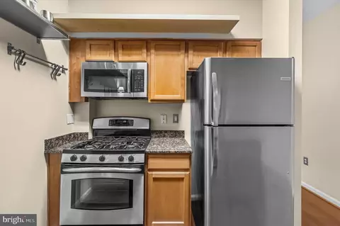 Kitchen - 7923 Eastern Ave #105, Silver Spring, MD 20910 photo 4 of 5