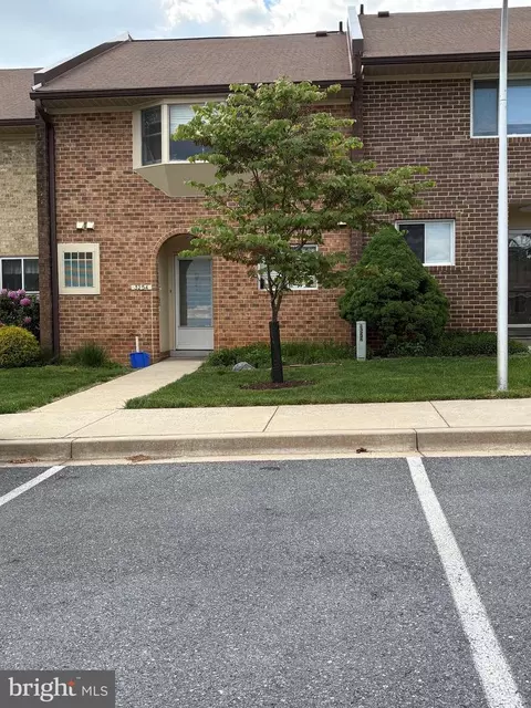3254 Gleneagles Dr #104-D, Silver Spring, MD 20906