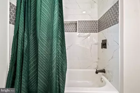 Bath - 1202 Burton St, Silver Spring, MD 20910 photo 2 of 8