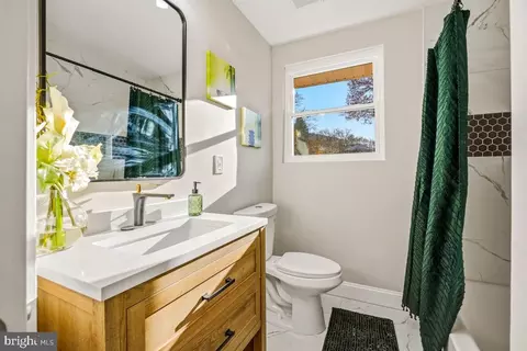 Bath - 1202 Burton St, Silver Spring, MD 20910 photo 1 of 8