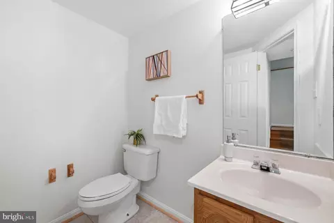 Bath - 17709 Crystal Spring Ter, Ashton, MD 20861 photo 4 of 4
