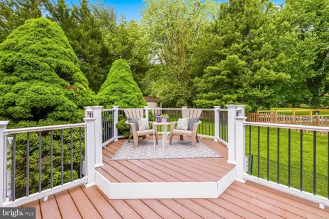 Exterior - 17709 Crystal Spring Ter, Ashton, MD 20861 photo 5 of 9