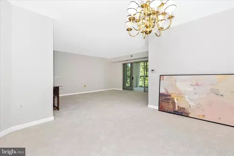 Living - 14809 Pennfield Cir #309, Silver Spring, MD 20906 photo 2 of 7
