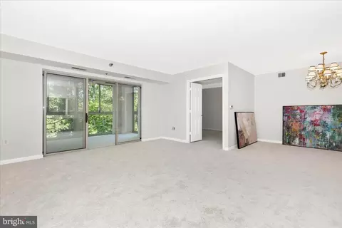 Living - 14809 Pennfield Cir #309, Silver Spring, MD 20906 photo 4 of 7