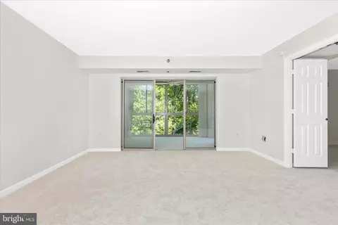 Living - 14809 Pennfield Cir #309, Silver Spring, MD 20906 photo 5 of 7