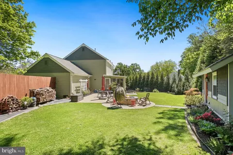 Exterior - 13311 Hathaway Dr, Silver Spring, MD 20906 photo 14 of 17