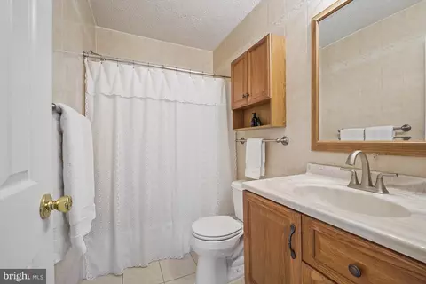 Bath - 13311 Hathaway Dr, Silver Spring, MD 20906 photo 1 of 2