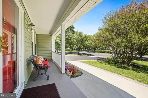 Exterior - 13311 Hathaway Dr, Silver Spring, MD 20906 photo 4 of 17