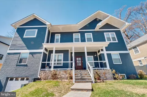 7121 W Greenvale Pkwy, Chevy Chase, MD 20815