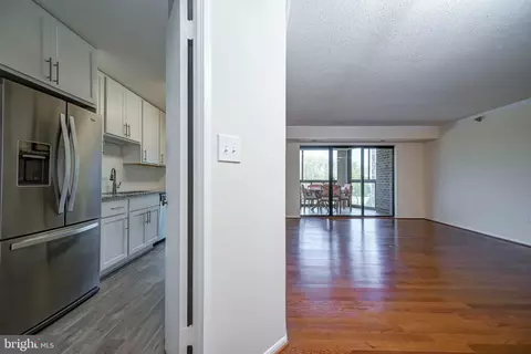 15100 Interlachen Dr #4-521, Silver Spring, MD 20906 photo 48