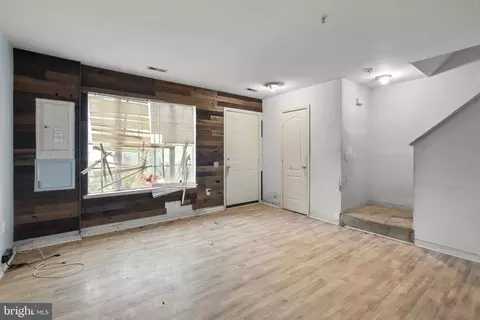 Living - 12416 Carters Grove Pl, Silver Spring, MD 20904 photo 2 of 3