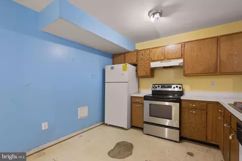 Kitchen - 12416 Carters Grove Pl, Silver Spring, MD 20904 photo 2 of 3