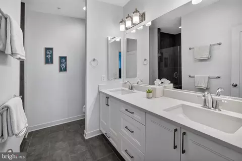 Bath - 71 Ellsworth Heights St, Silver Spring, MD 20910 photo 1 of 3