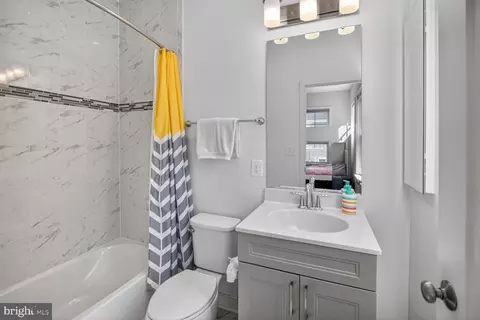 Bath - 71 Ellsworth Heights St, Silver Spring, MD 20910 photo 2 of 3