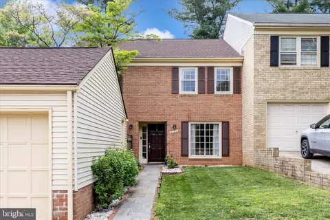 9409 Chatteroy Pl, Montgomery Village, MD 20886