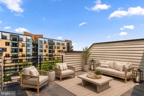 820 Thompson Cres #26, Rockville, MD 20852