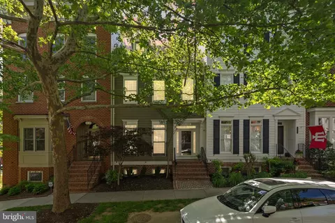 306 Hart Rd, Gaithersburg, MD 20878
