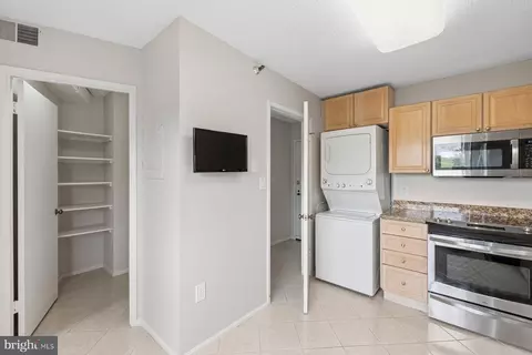 Other - 15101 Interlachen Dr #1-412, Silver Spring, MD 20906 photo 2 of 10